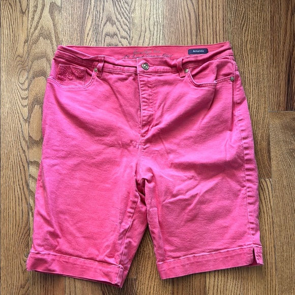 Gloria Vanderbilt Pants - Gloria Vanderbilt Amanda, Salmon Colored Shorts 16